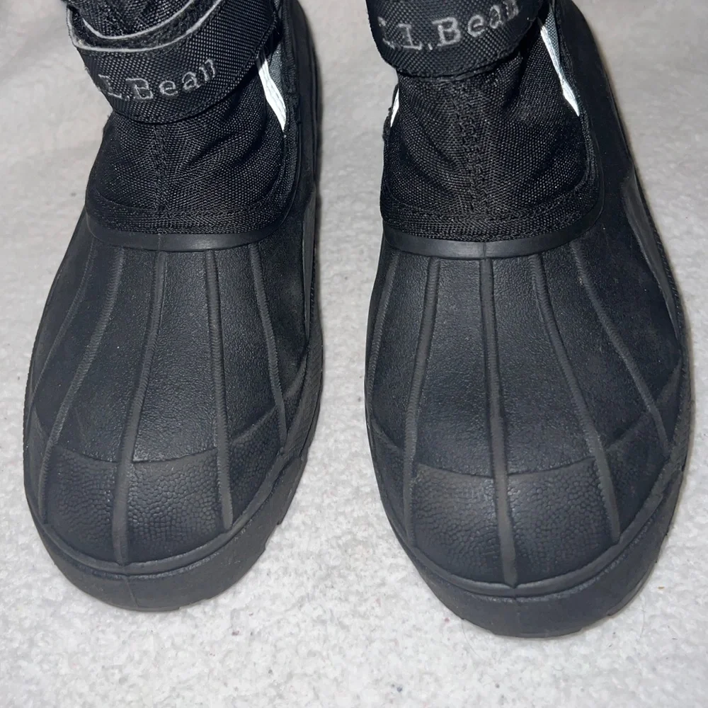 L.L. Bean Kids Mid Calf Winter Boots With Liner | Size 4 | Black | Gray |